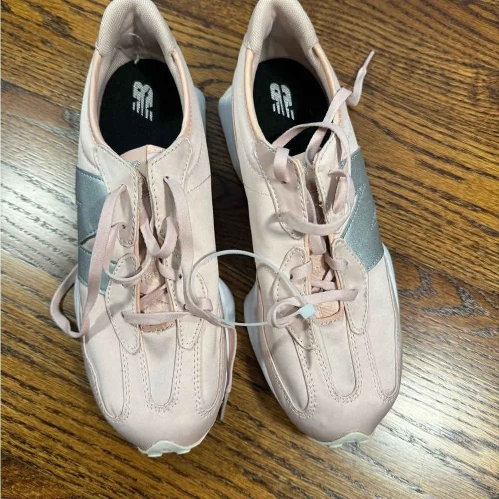 New Balance 327 Astral Glow size 6 light pink